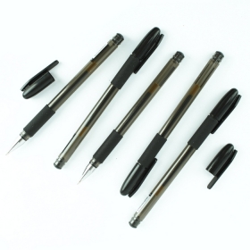 Ручка гелевая черная "Darvish", пиш.уз 0,5 мм, стерж. 132мм,корпус прозр мат с резин держ DV-7656-02